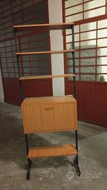 LIBRERISA STILE SCANDINAVA