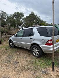 Vedo Mercedes ml 270 senzatarghe