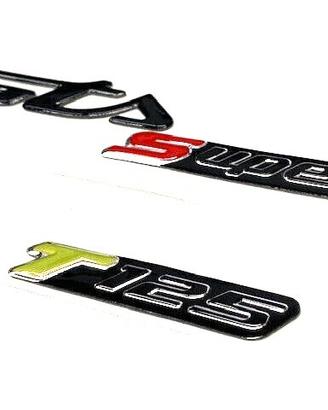 VESPA GTS 125 TARGHETTA LATERALE T 125 SCRITTA COF