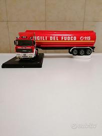 Modellini dei Vigili del FDuoco Italiani