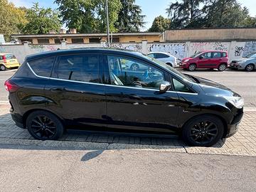 Ford C-Max titanium