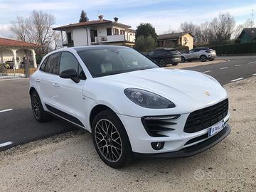 Porsche Macan 2.0 BENZINA 185KW