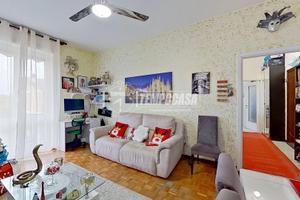 AMPIO BILOCALE CON BALCONE