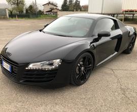 Audi R8 4.2 V8 FSI quattro exclusive manuale