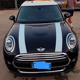 Mini Cooper d f55 1.5 116 cv