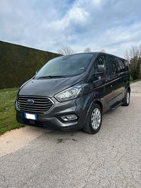 FORD Tourneo Custom 6 e 9 posti