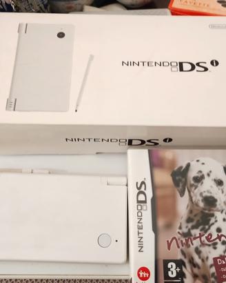 Console Nintendo DSi + 1 gioco