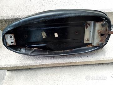 sella Vespa 50 special  R/N/L