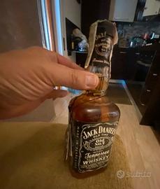 Jack Daniels jennessee whisky