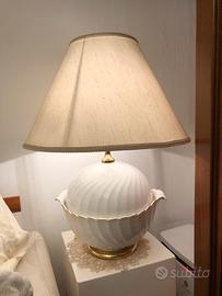 Splendida lampada in porcellana bianca e oro ‘70
