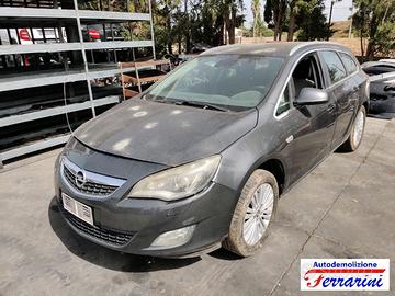 OPEL ASTRA J SPORTS TOURER P10 2.0 CDTI -Ricambi