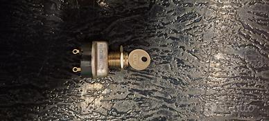 INTERRUTTORE COMMUTATORE A CHIAVE VINTAGE LESA