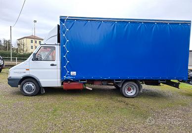 IVECO TURBO DAILY 35/12 - CASSONE TELONATO
