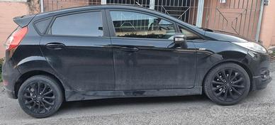 Auto Ford Fiesta St Line