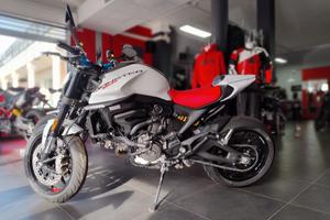 Ducati Monster 937
