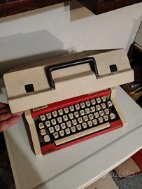 macchina da scrivere vintage 