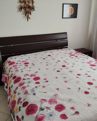 Letto matrimoniale venghe e due comodini