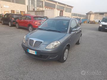 Lancia Ypsilon 1.2 Argento