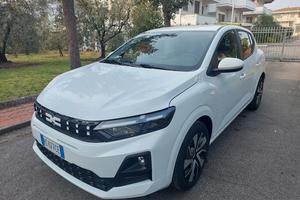 Nuova dacia sandero 