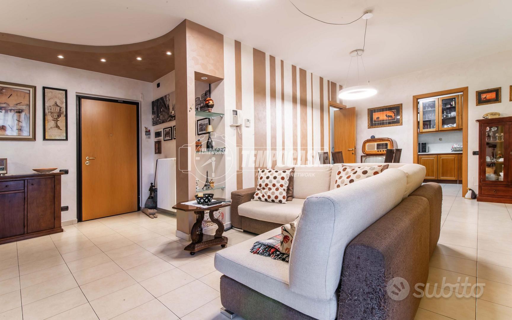 Ampio 3 locali con box e TERRAZZO !! - Vista 3