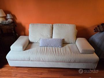 Divano moderno  3 posti