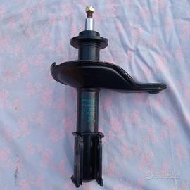 Ammortizzatore anteriore destro Renault 21