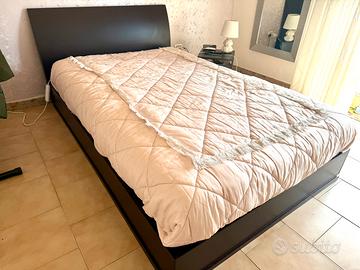 Letto in legno wenge