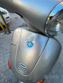 Vespa Et2