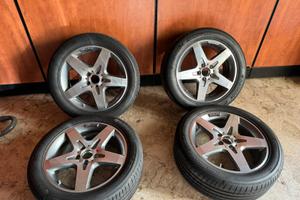 Cerchi in lega Mercedes Benz GLA AMG 18”.