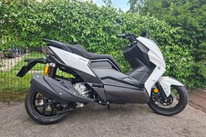 WOTTAN GT2 300cc SCOOTER MOT. PIAGGIO LC