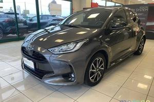 Toyota Yaris 1.5 hybrid Lounge