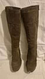 Stivali donna in camoscio. 