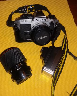 Nikon reflex+zoom 70-210 con flash metz