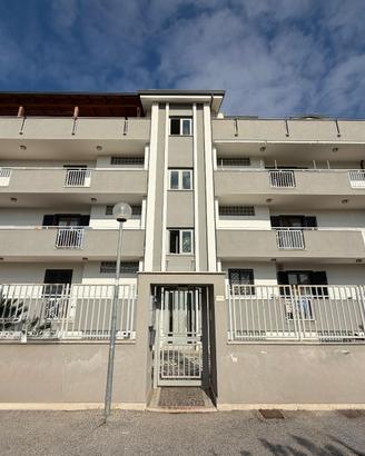 AMPIO TRILOCALE MANSARDATO CON BOX COd. tr1043