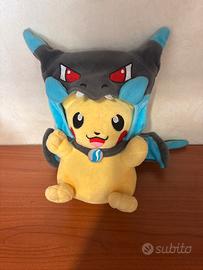 Pupazzetto pikachu travestito da charizard nuov
