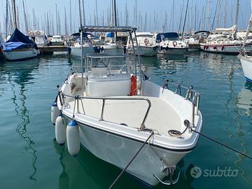 Costa d'Argento 707 (7,7 m.)