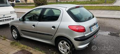 Peugeot 206 - 2001