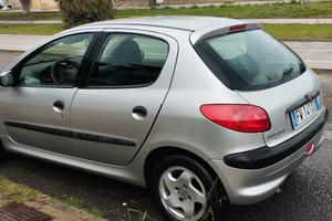 Peugeot 206 - 2001