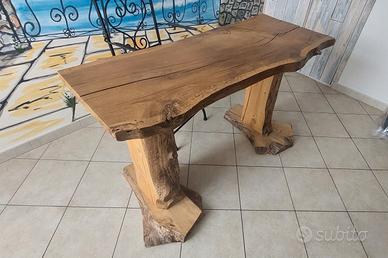 tavolo in legno  di quercia 