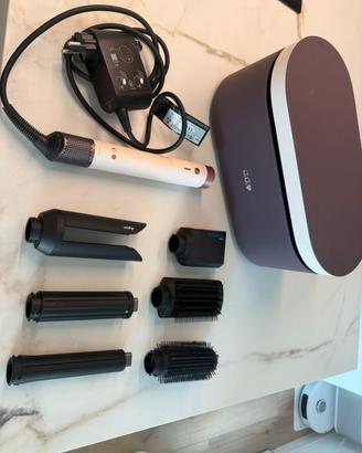 Dyson Airwrap phon / asciugacapelli