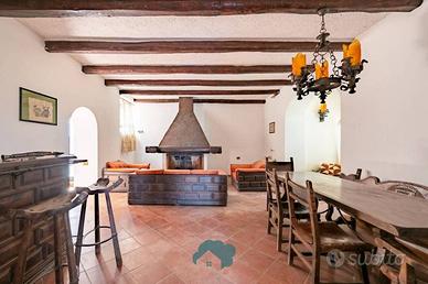 Villa di 310 m² con più di 5 locali a Palestrina