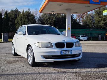 BMW 116i - 3p Eletta