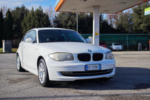BMW 116i - 3p Eletta