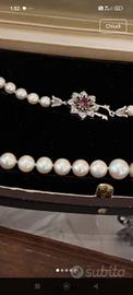 collana perle chiusura oro18k e rubino 