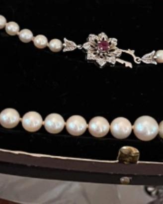 collana perle chiusura oro18k e rubino 