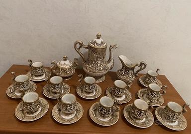 Servizio da caffè da dodici CAPODIMONTE anni 70