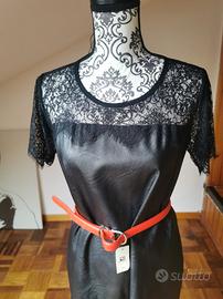 Abito a tubino con pizzo