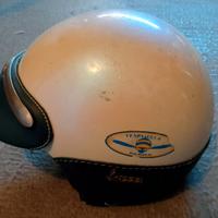 casco marca vespa