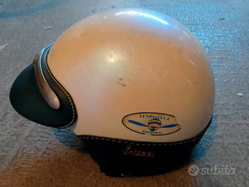 casco marca vespa