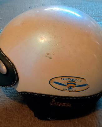 casco marca vespa